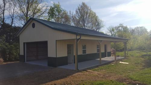 24'x40' Storage building with broken gable porch in Lebanon, Ohio