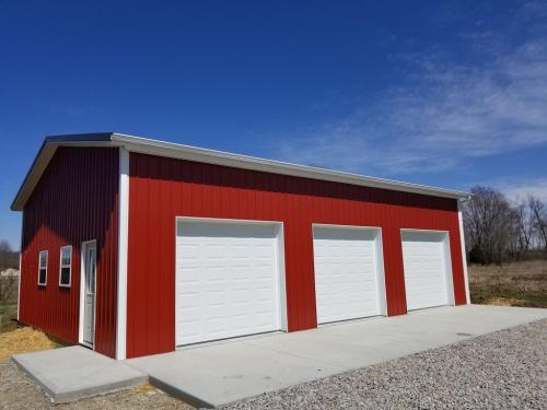 24'x40' pole barn with 3 garage doors in Morrow, Ohio!